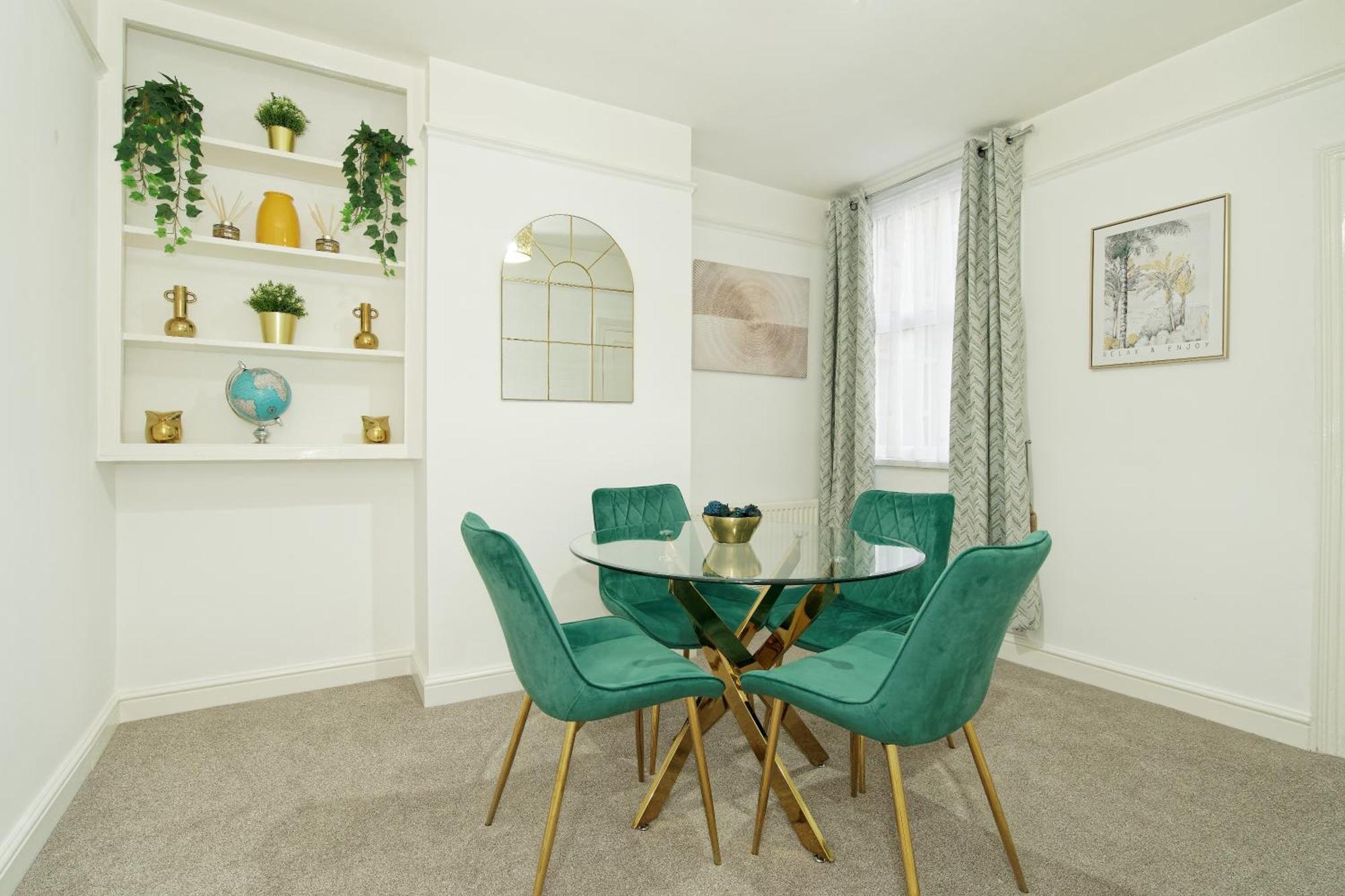Ferienwohnung Lovely Luxury 3 Bed House Chatham  Exterior foto
