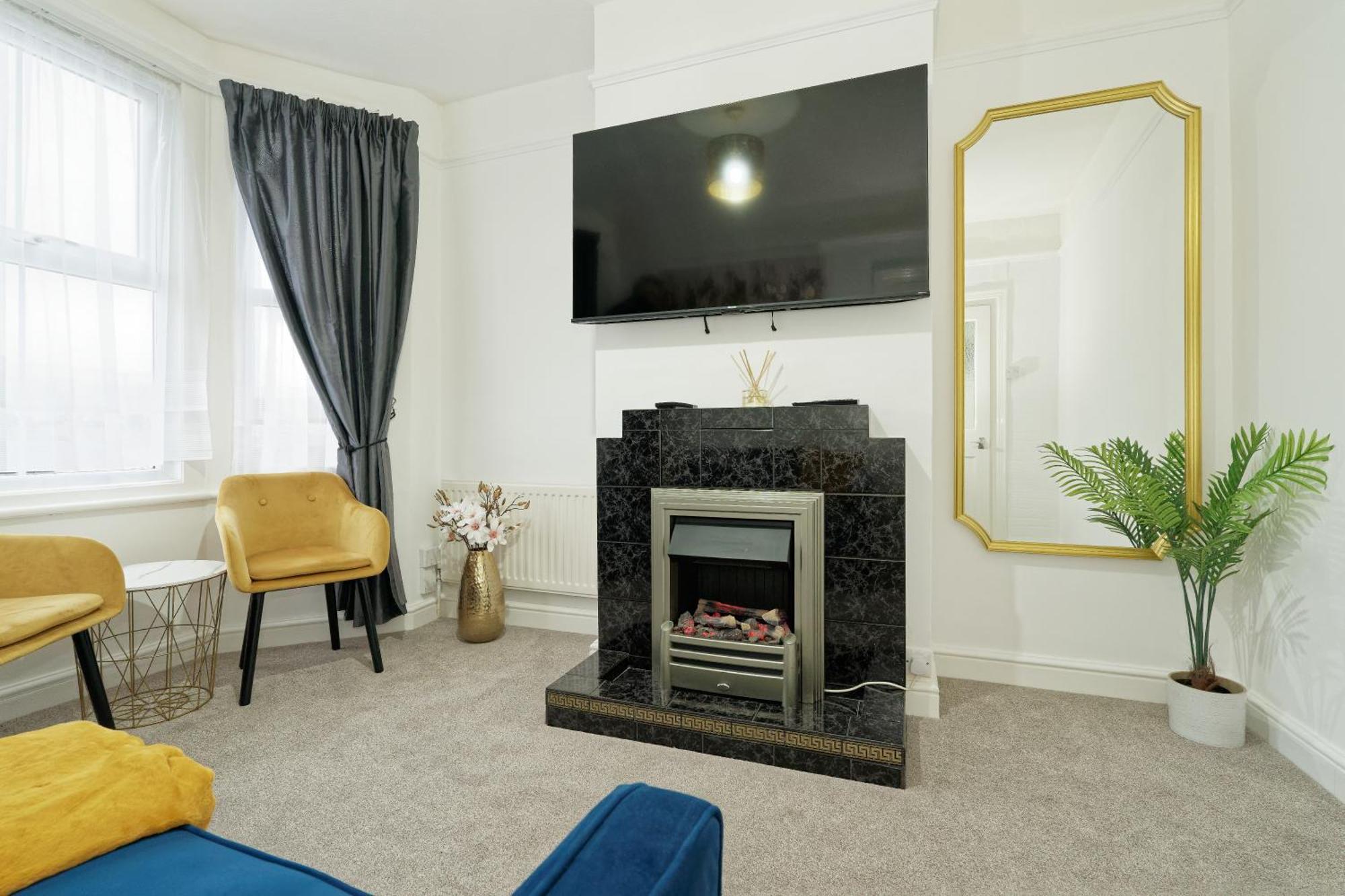 Ferienwohnung Lovely Luxury 3 Bed House Chatham  Exterior foto